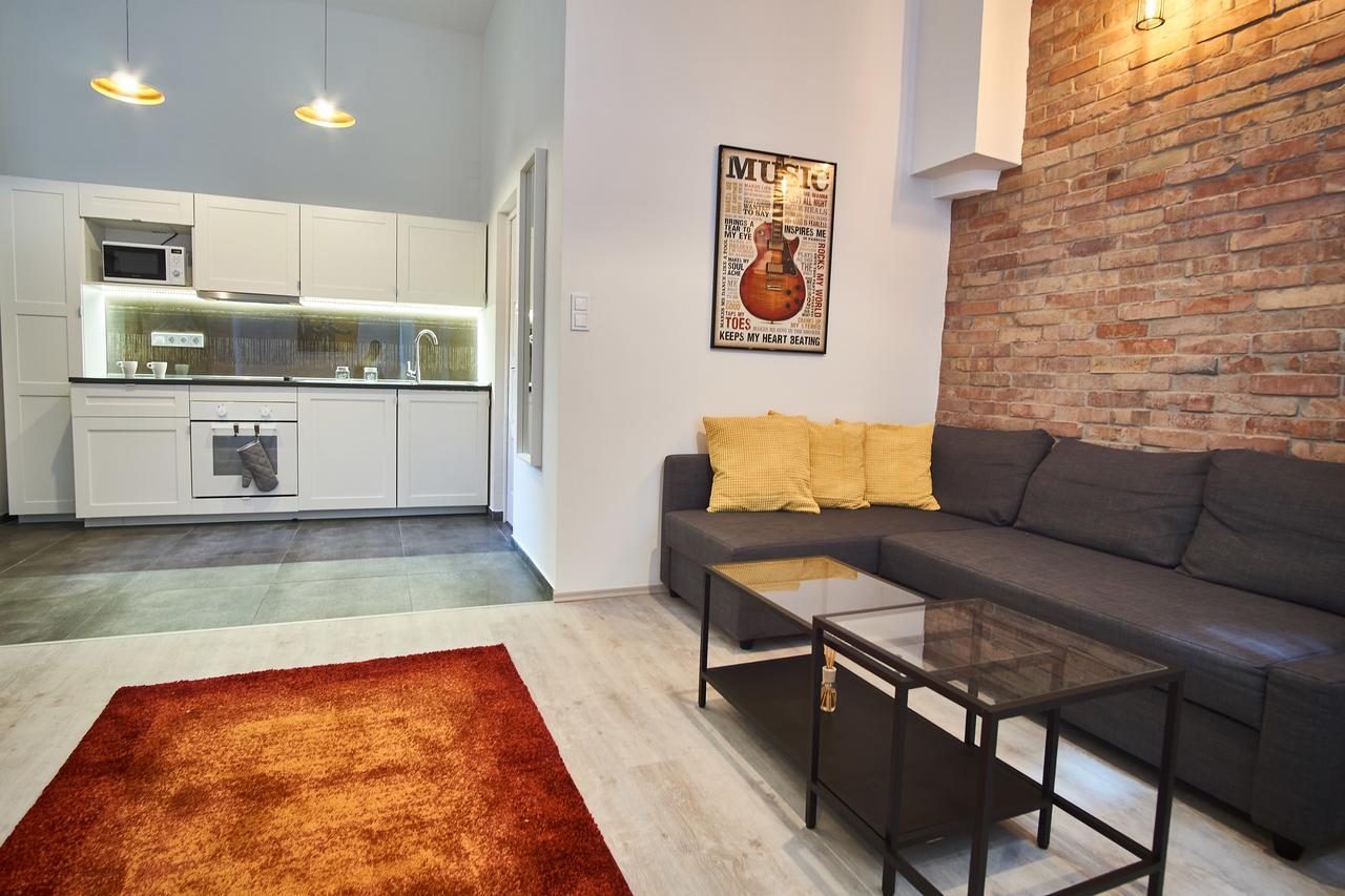 Design Apartment In The City Center With Ac Budapeste Exterior foto